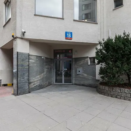 Rent Like - Lucka 18 Na Zicher Apartment