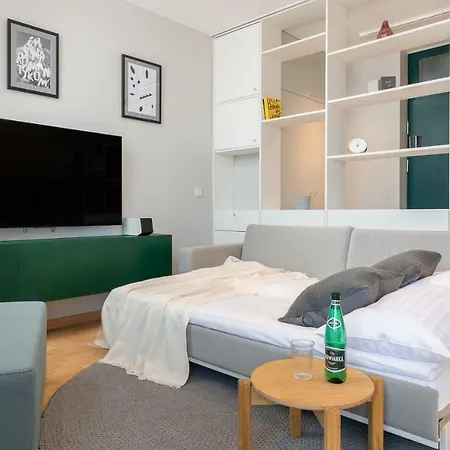 Apartment Rent Like - Lucka 18 Na Zicher